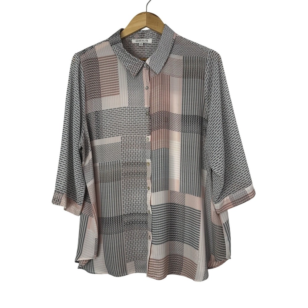 Rose And‎ Olive Top Womens 1X Pink Geo Patchwork 3/4 Sleeve Button Front Career
